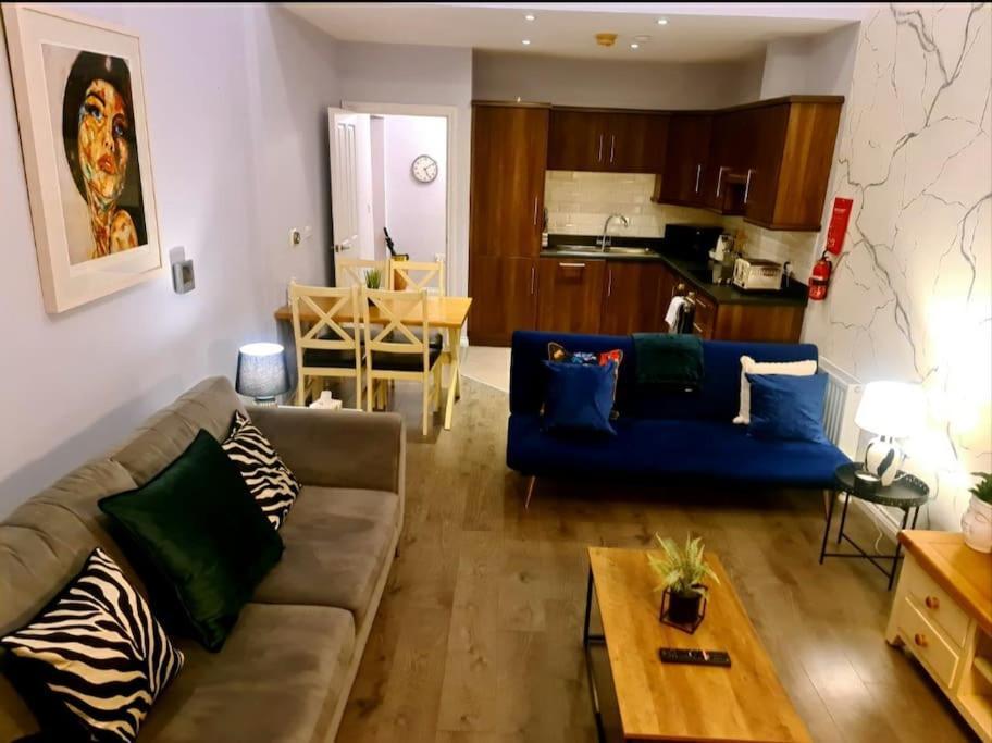 City Centre Top Floor Apartment In Belfast City Centre Εξωτερικό φωτογραφία